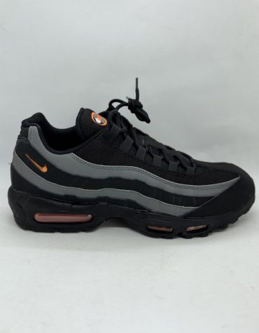 Nike Air Max 95 ( Taille 44 ) Noir Gris Orange