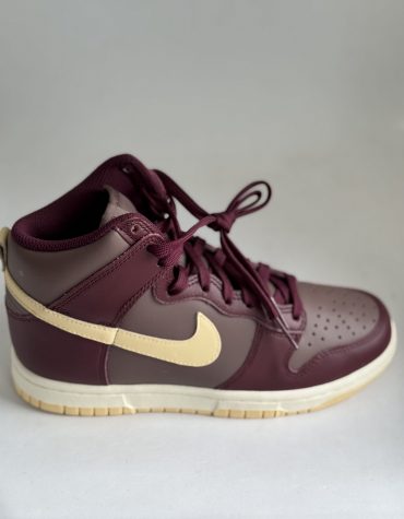 Nike Wmns Dunk High Plum Eclipse