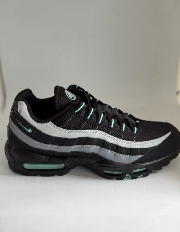 Nike Air Max 95 Tiffany ( Taille 44 )