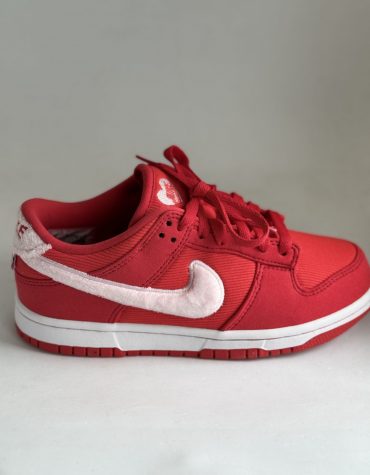 Nike Dunk Low Valentine’s Day 36