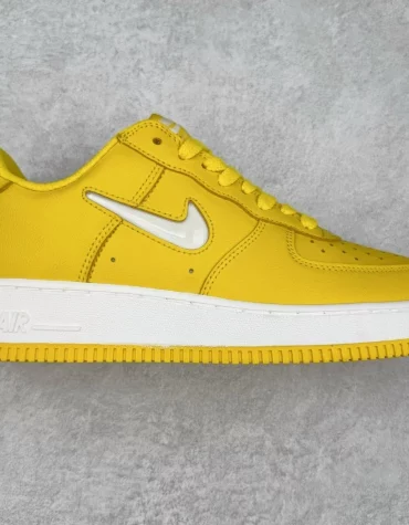 Nike Air Force 1 'Color Of The Month - Yellow Jewel' TAILLE 36,5