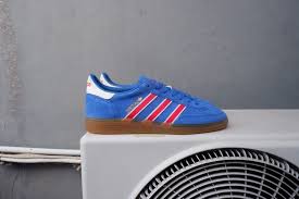 HANDBALL SPEZIAL BLUE RED GUM ART
