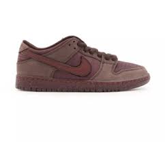 SB Dunk Low City of Love Burgundy Crush Taille 42,5